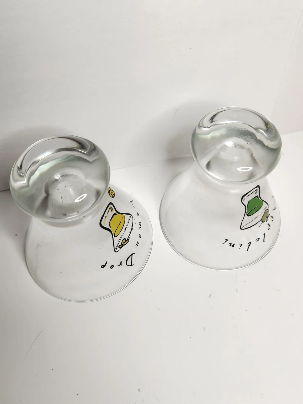 Pottery Barn Set Of 2 Martini Glasses .
